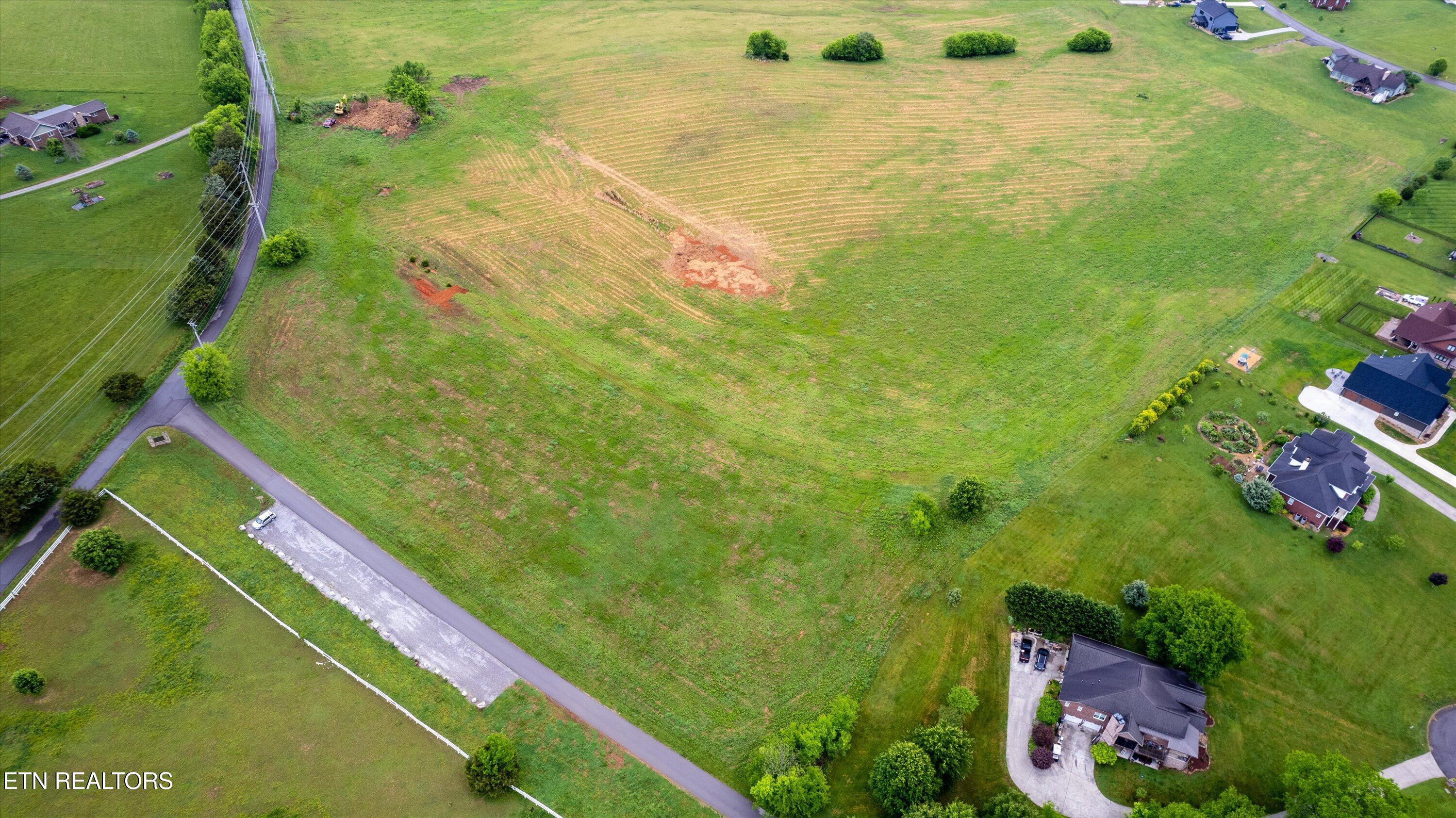 Kelly Lane Kodak, TN 37764 - Photo 10 of 12 34-0 Kelly Lane Edit09
