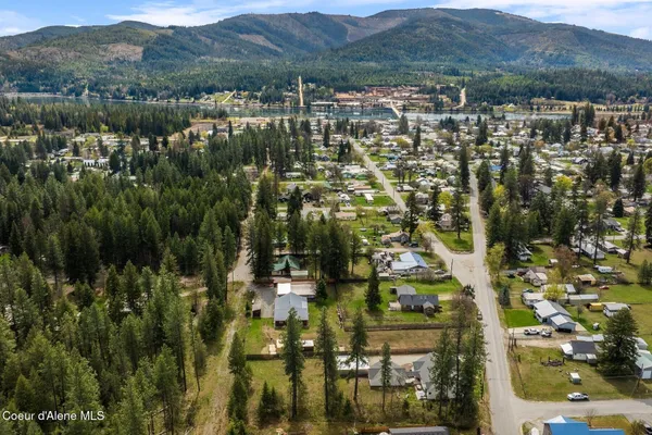 $898,500 | 509 3rd Street, Priest River, ID 83856