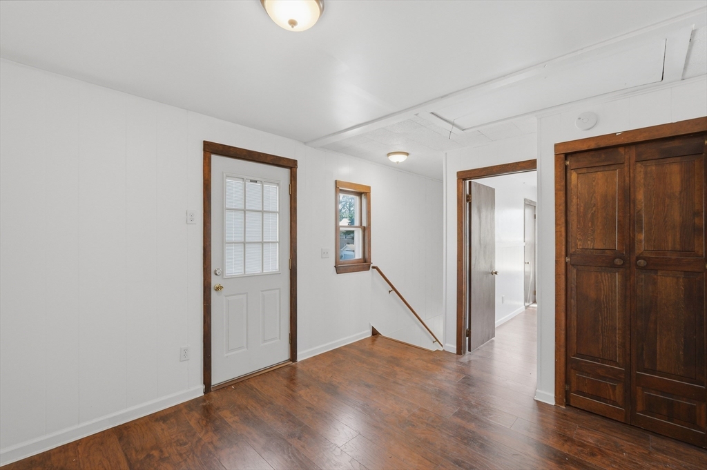 28 Shepard Street Westfield, MA 01085 - Photo 29 of 37