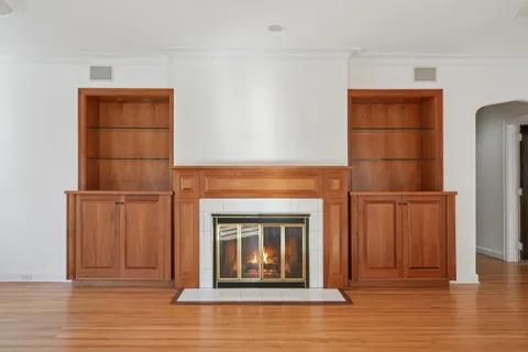 $599,000 | 1721 Humboldt Avenue South, Minneapolis, MN 55403