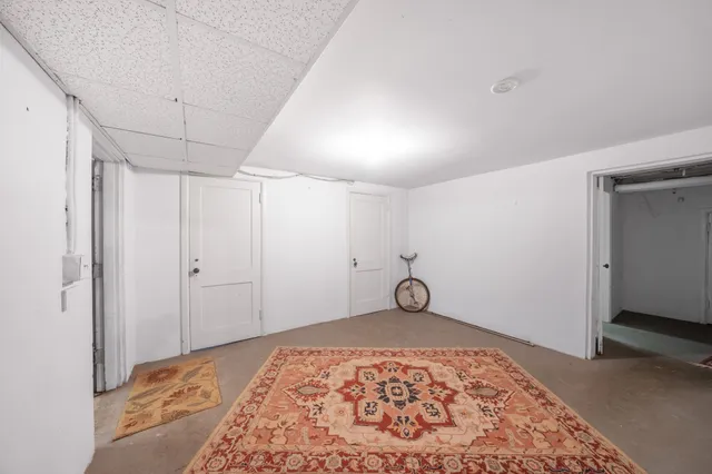 $614,900 | 1721 Humboldt Avenue South, Minneapolis, MN 55403