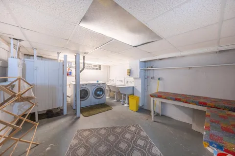 $614,900 | 1721 Humboldt Avenue South, Minneapolis, MN 55403