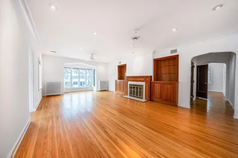 $614,900 | 1721 Humboldt Avenue South, Minneapolis, MN 55403