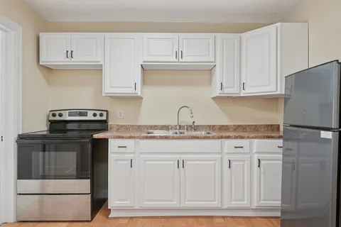 $599,000 | 1721 Humboldt Avenue South, Minneapolis, MN 55403