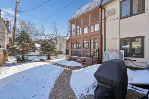 $599,000 | 1721 Humboldt Avenue South, Minneapolis, MN 55403