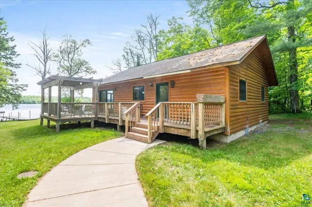 $675,000 | 6978 South Maple Creek Road, Lake Nebagamon, WI 54849