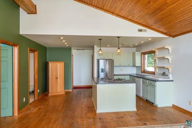 $675,000 | 6978 South Maple Creek Road, Lake Nebagamon, WI 54849