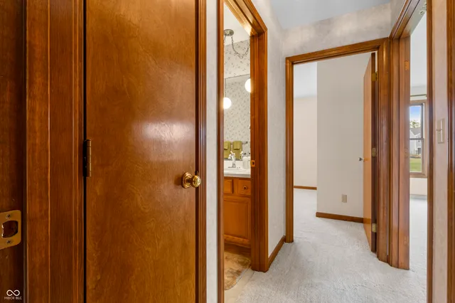 $259,900 | 3847 Bonaventure Drive, Columbus, IN 47203