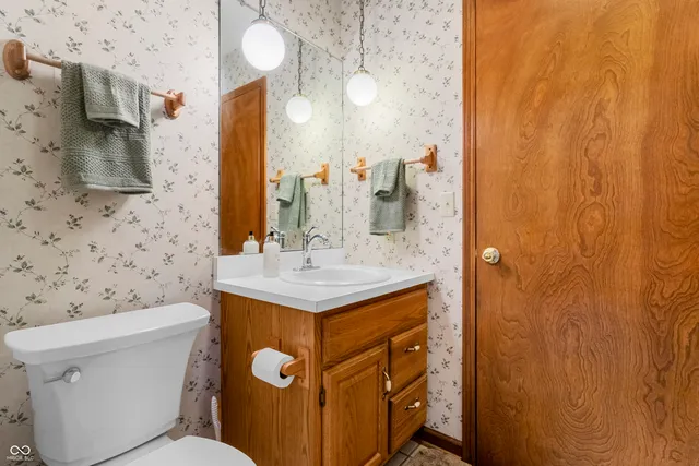 $259,900 | 3847 Bonaventure Drive, Columbus, IN 47203