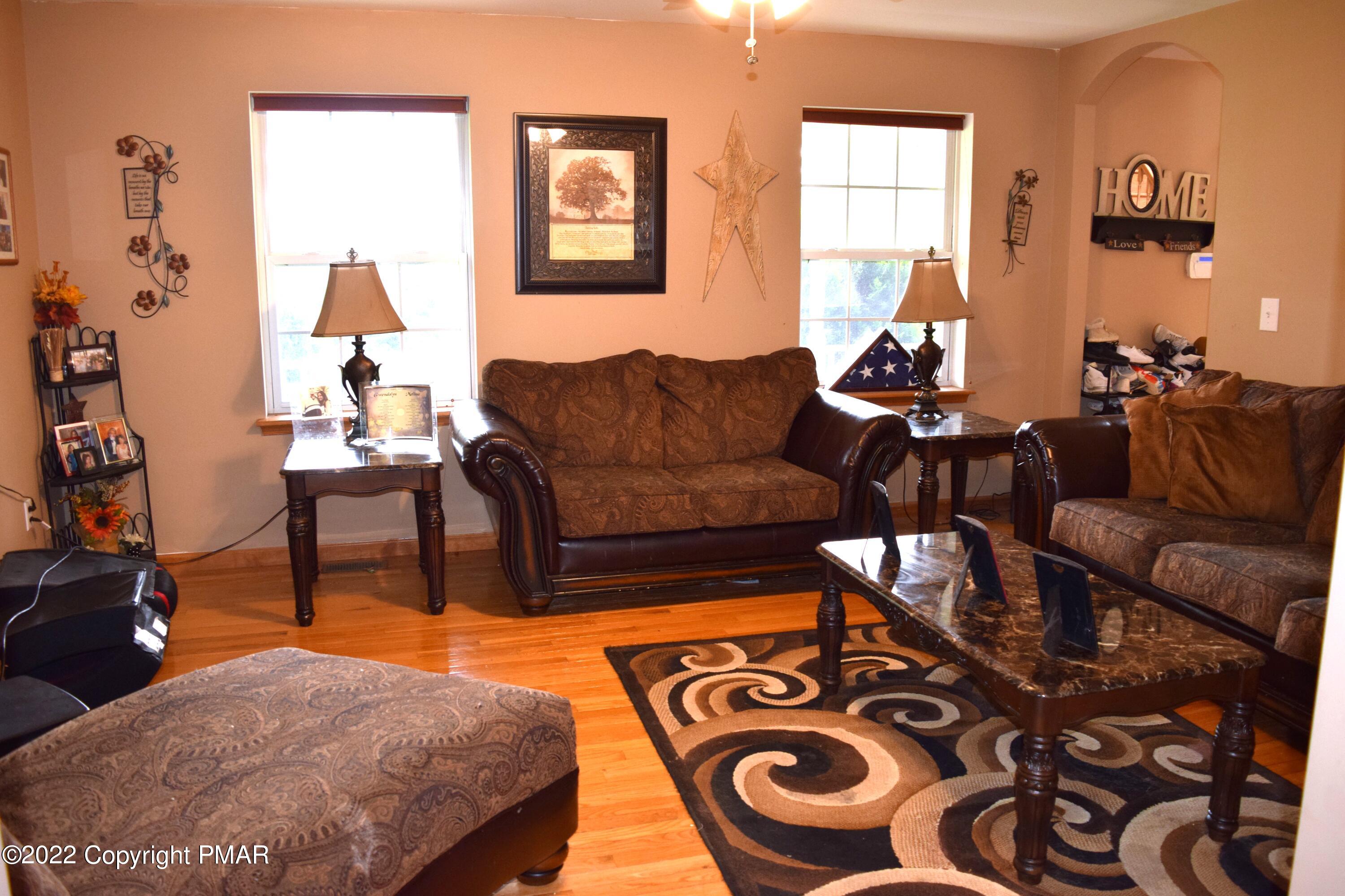 104 Potato Path Road Kunkletown, PA 18058 - Photo 12 of 52 Living Room