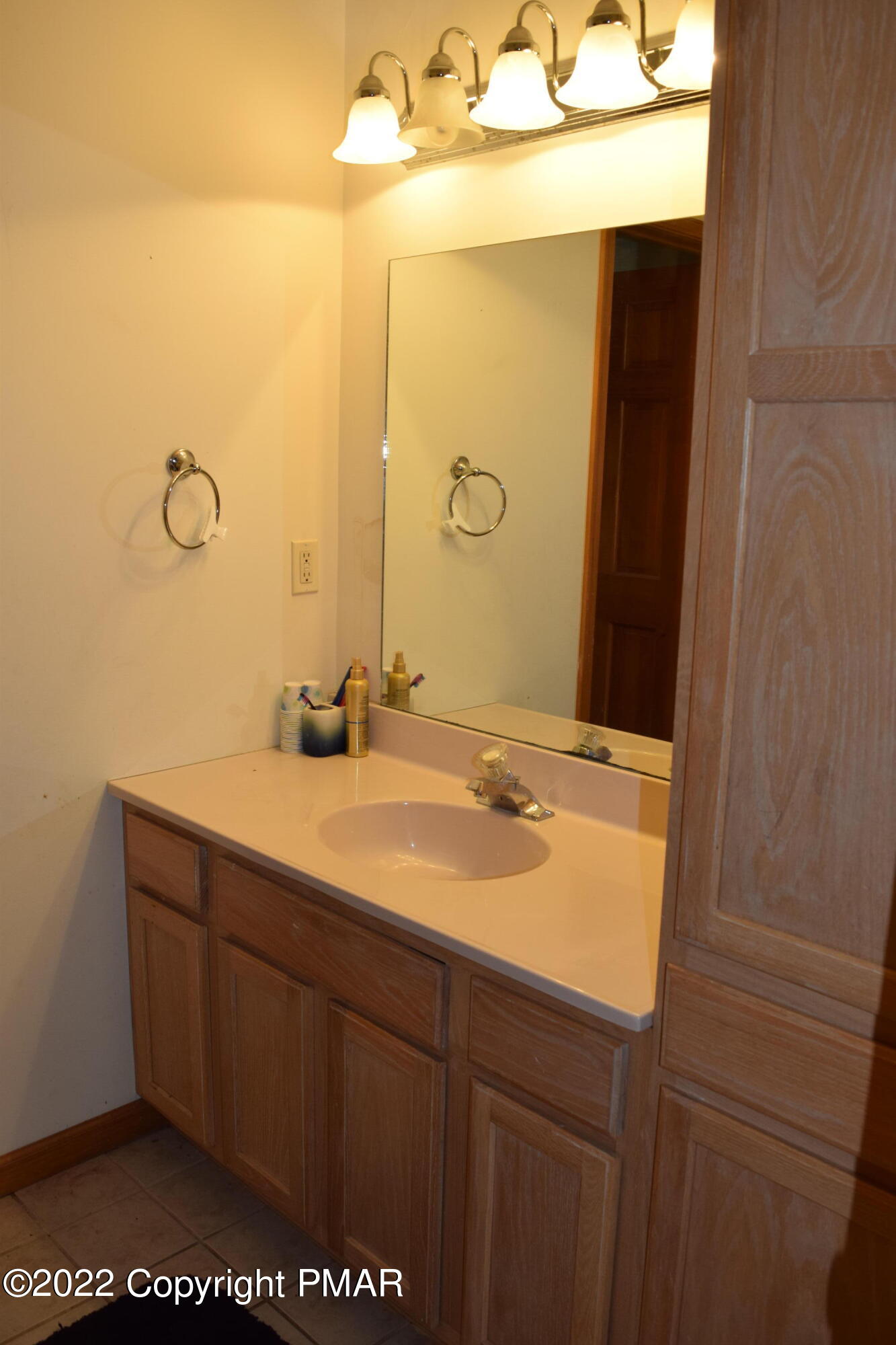 104 Potato Path Road Kunkletown, PA 18058 - Photo 37 of 52 Main Bathroom