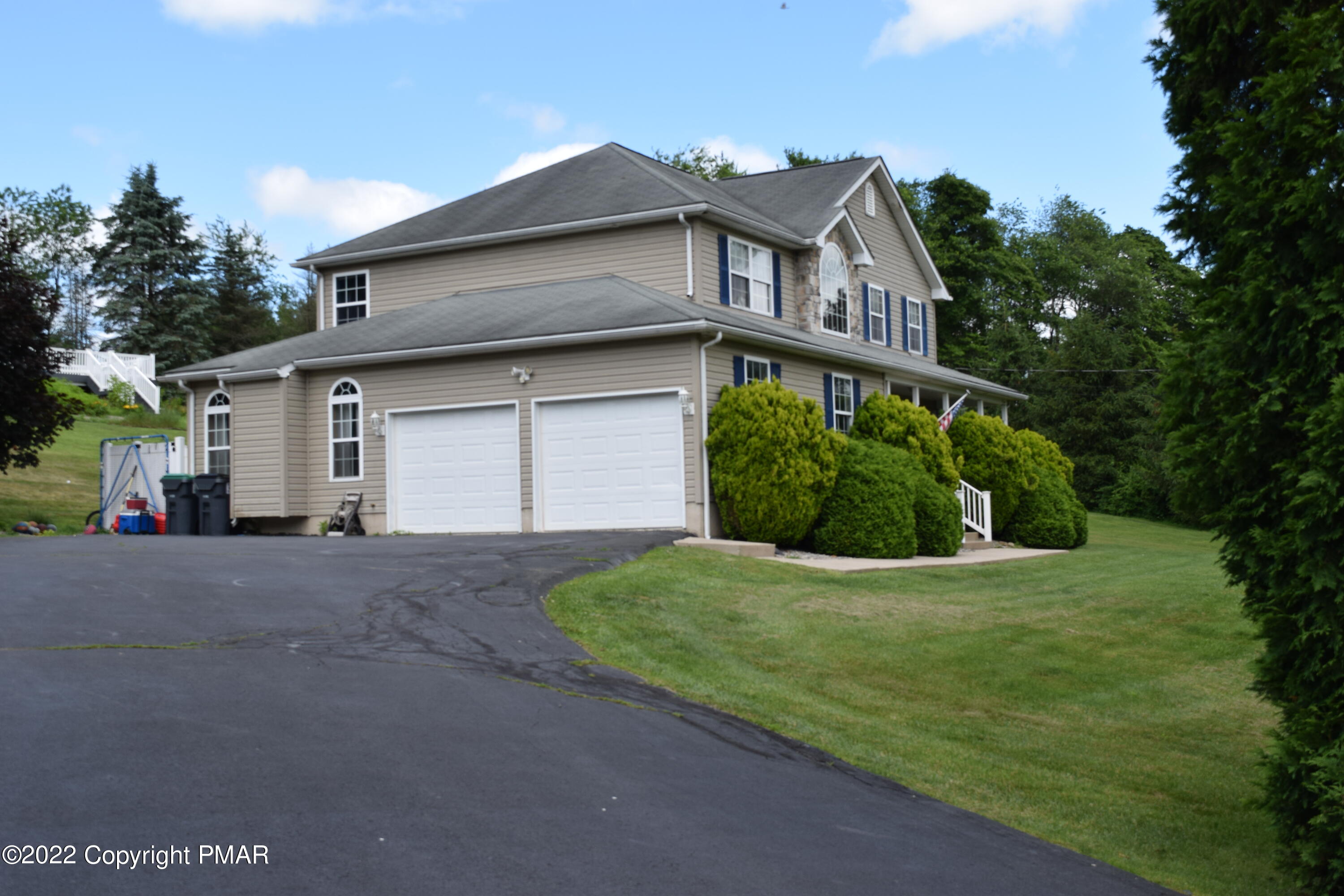 104 Potato Path Road Kunkletown, PA 18058 - Photo 4 of 52 2 Car Garage