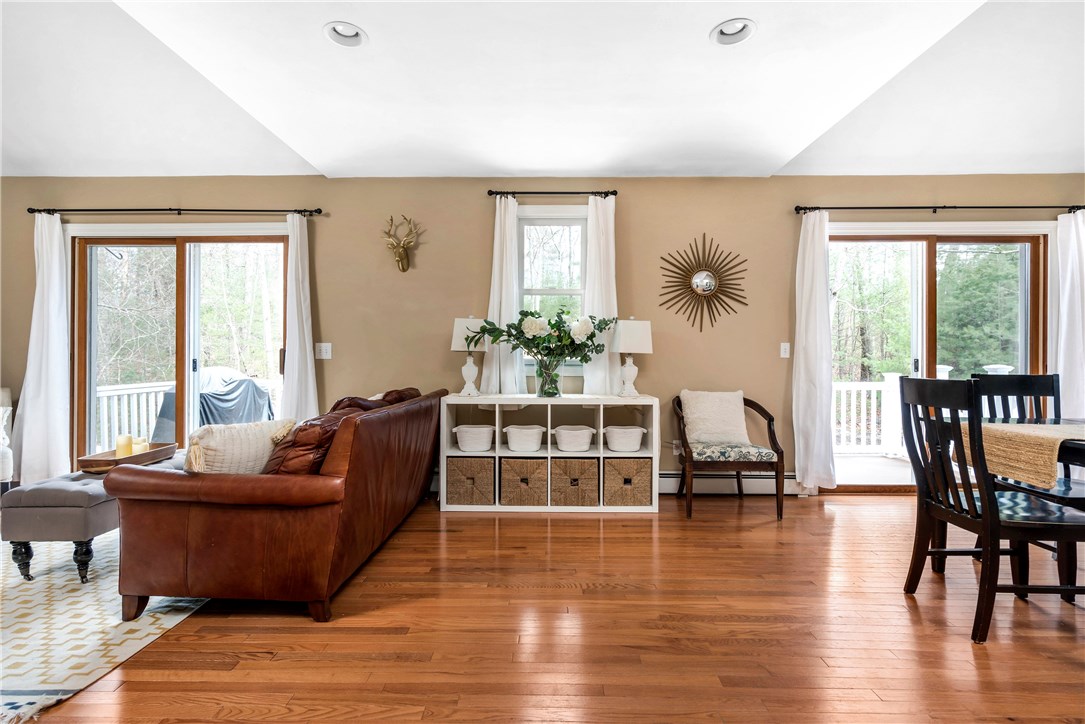84 Ridge Road Smithfield, RI 02917 - Photo 8 of 29