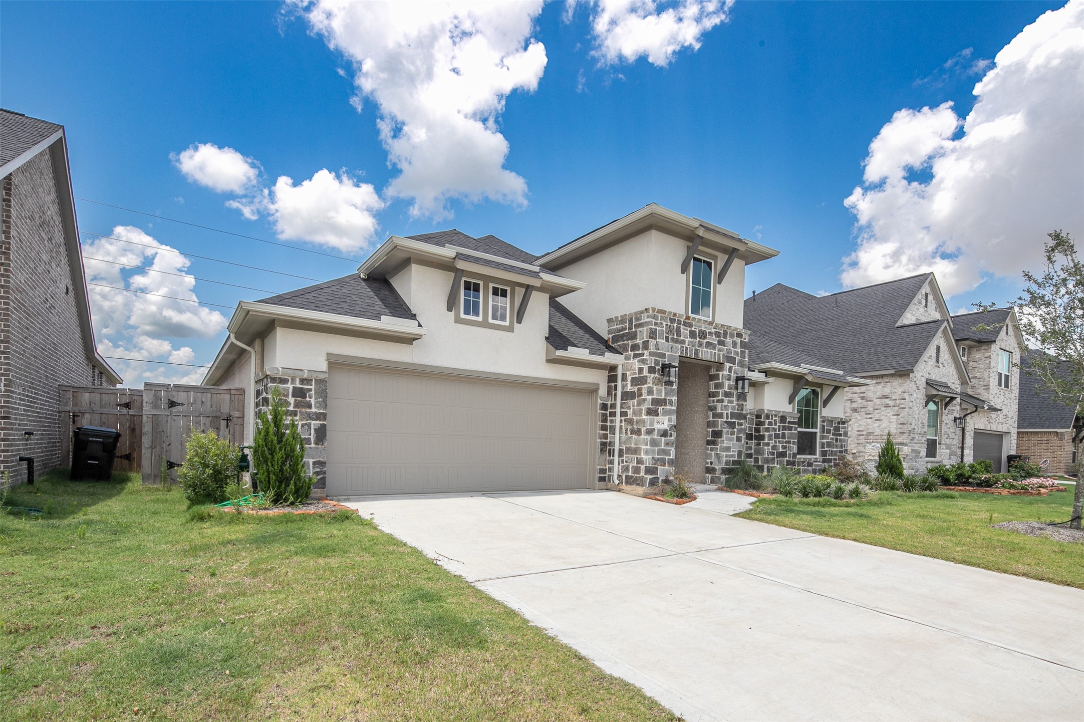 5914 Emerald Ranch Lane Fulshear, TX 77441 - Photo 2 of 28 Gallery Image 2