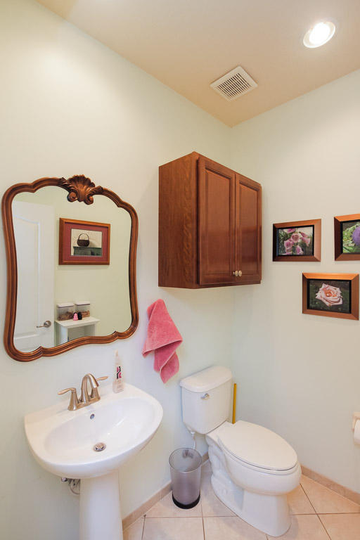 28 Northwest Hawthorne Place Boca Raton, FL 33432 - Photo 16 of 35 Half bath on 2nd floor