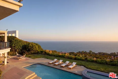 $7,450,000 | 24750 Vantage Point Terrace, Malibu, CA 90265