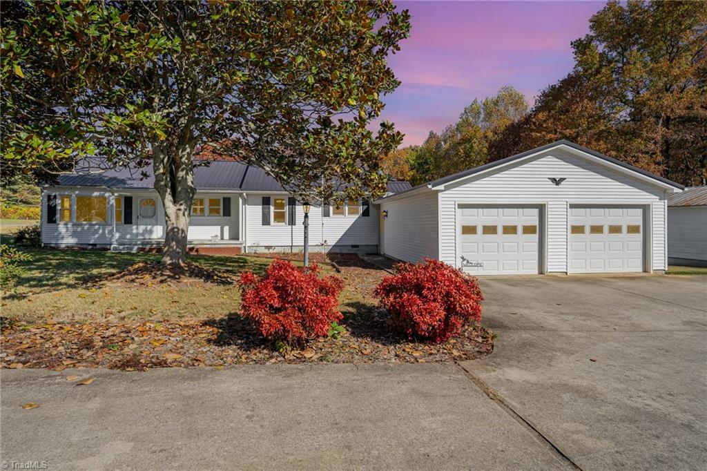 124 Edward Beck Road Mocksville, NC 27028 - Photo 3 of 29 Gallery Image 3