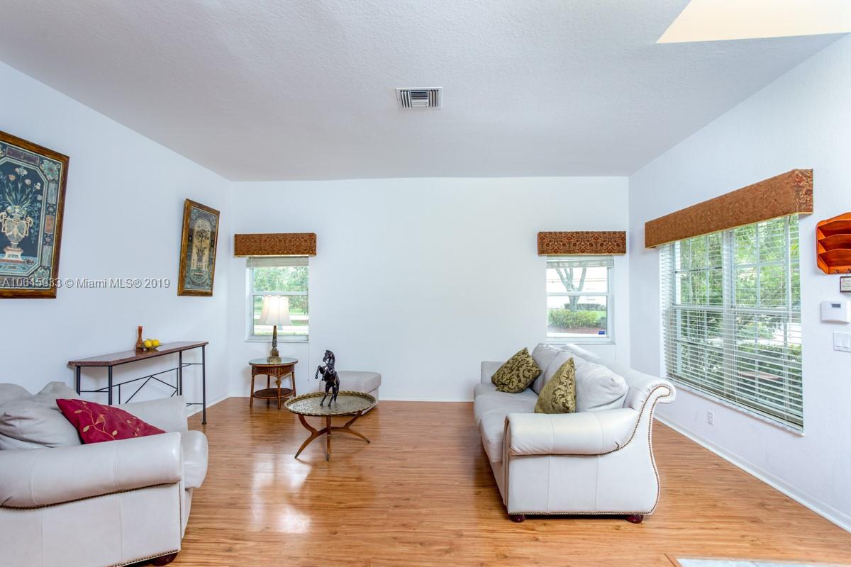 4292 Diamond Drive Weston, FL 33331 - Photo 6 of 27