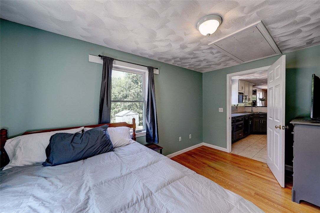1139 Snake Hill Road Glocester, RI 02814 - Photo 24 of 50