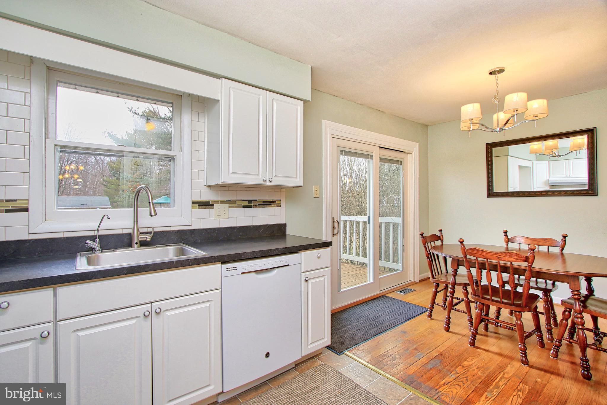 3698 Altondale Road Reisterstown, MD 21136 - Photo 3 of 32