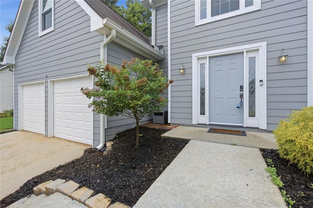 1960 Rocksram Drive Buford, GA 30519 - Photo 4 of 43