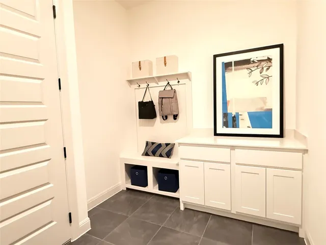 $819,900 | 201 Shadow Drive, Liberty Hill, TX 78642