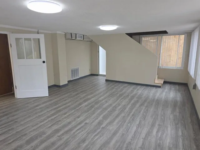 $2,499 | 710 Northeast 11th Avenue, Gainesville, FL 32601