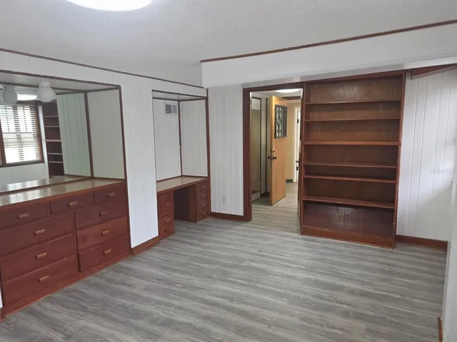 $2,499 | 710 Northeast 11th Avenue, Gainesville, FL 32601