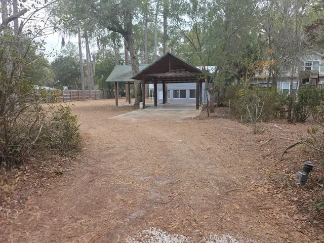 $2,499 | 710 Northeast 11th Avenue, Gainesville, FL 32601