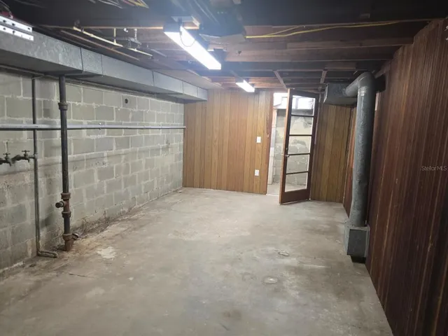 $2,499 | 710 Northeast 11th Avenue, Gainesville, FL 32601