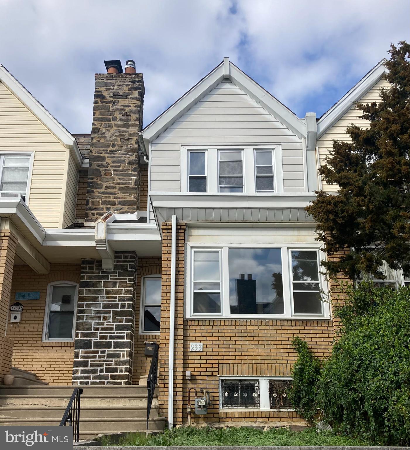 233 Avon Road Upper Darby, PA 19082 - Photo 1 of 15 Exterior Front
