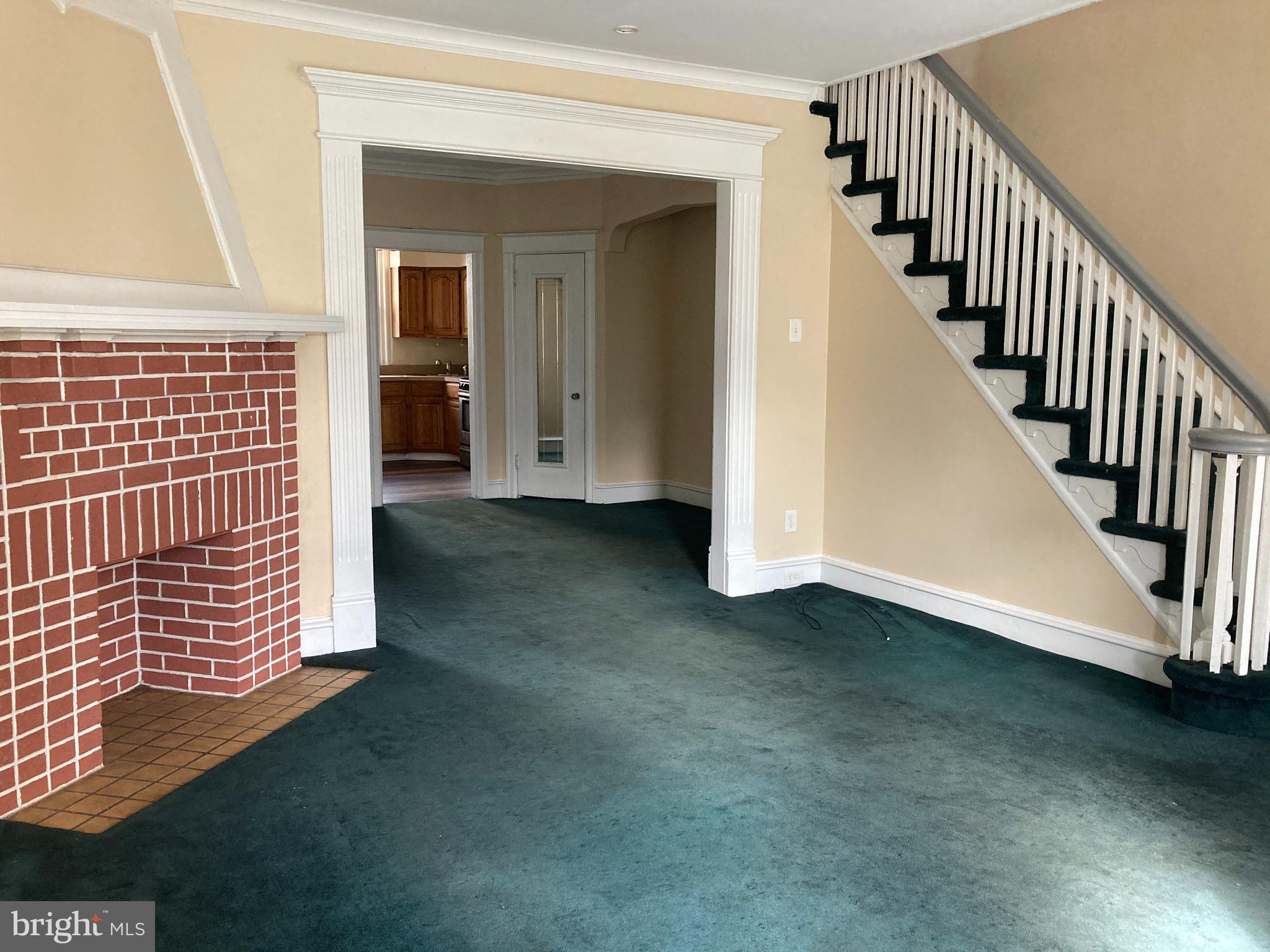 233 Avon Road Upper Darby, PA 19082 - Photo 3 of 15 Living Room