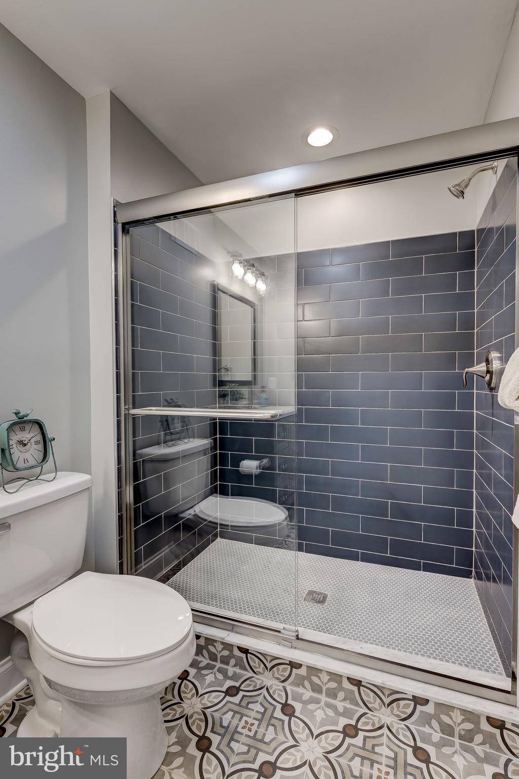 3140 Keswick Road Baltimore, MD 21211 - Photo 38 of 49 Spacious shower