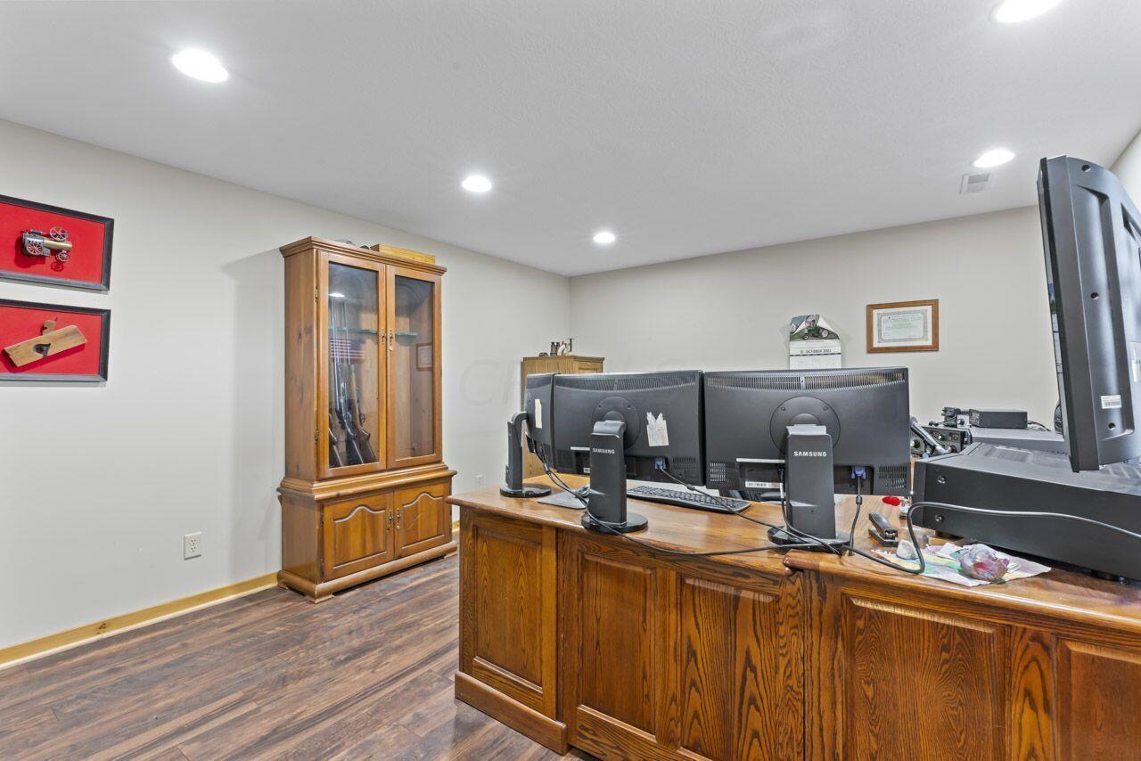 17040 Murray Road Mount Vernon, OH 43050 - Photo 53 of 64 Located in Finished LL