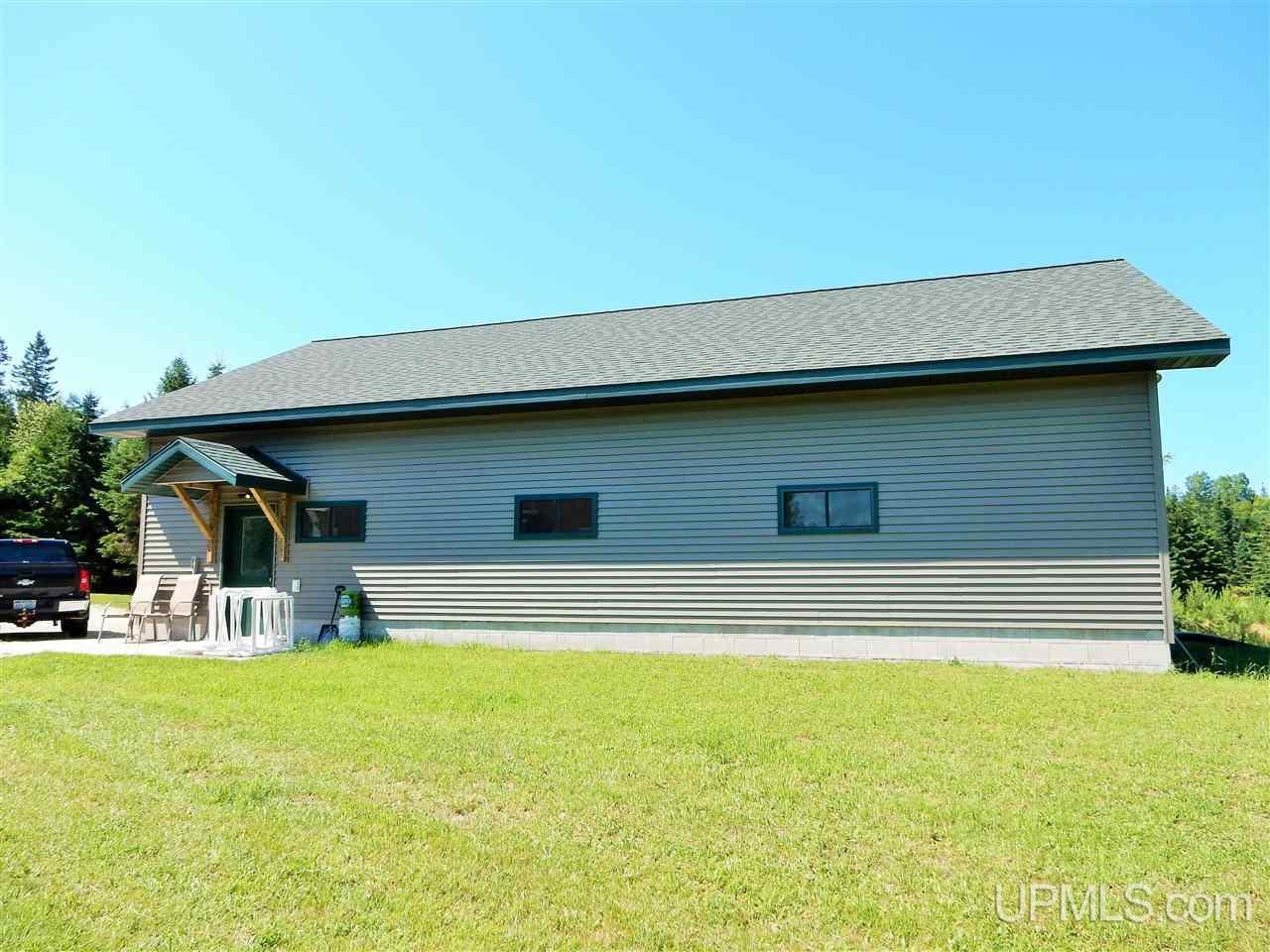 5560 River Road Manistique, MI 49854 - Photo 6 of 34 Gallery Image 6