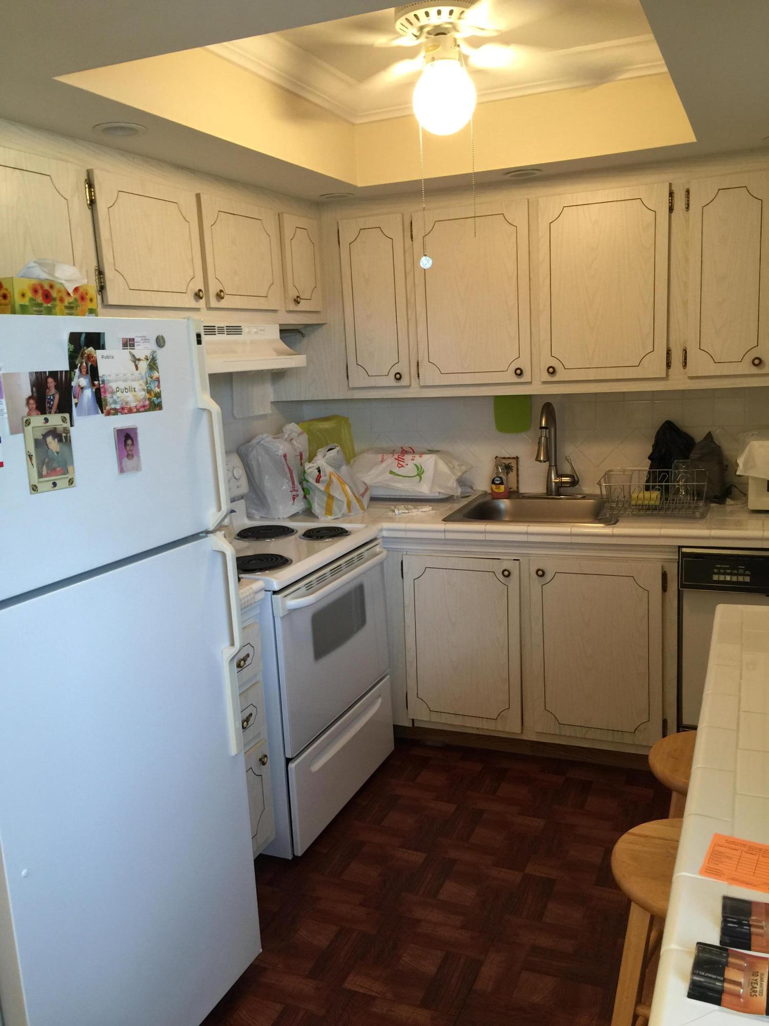 266 Fanshaw G Boca Raton, FL 33434 - Photo 2 of 26 IMG_5387