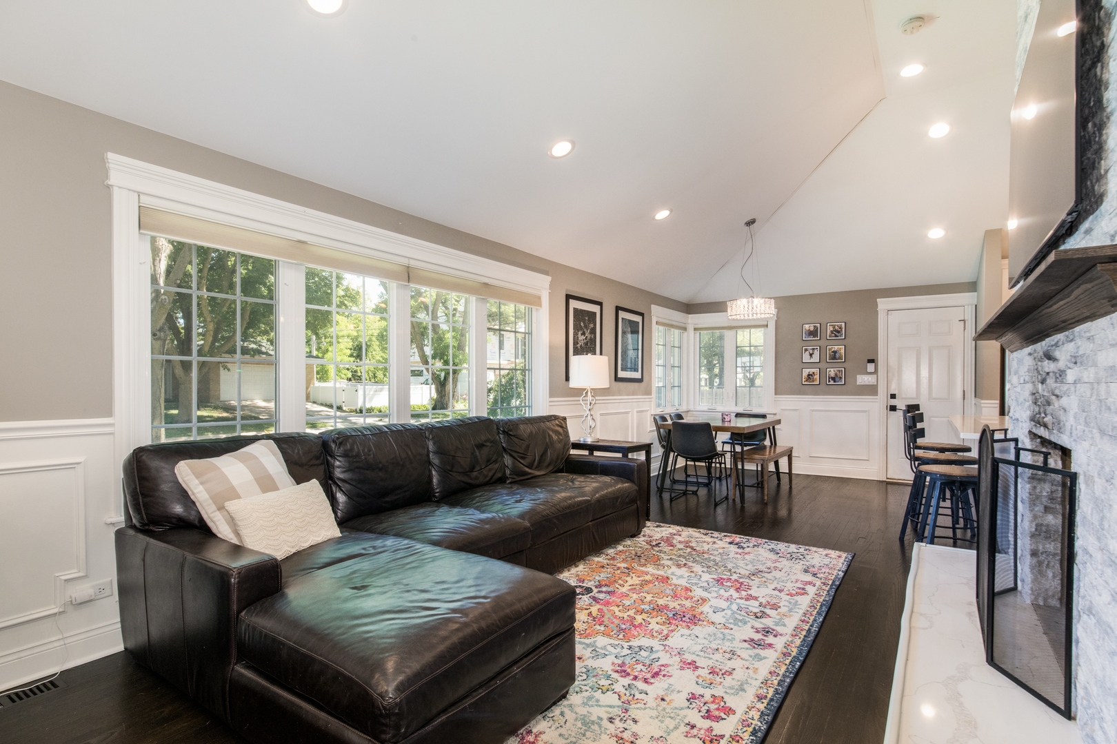 2719 Virginia Street Park Ridge, IL 60068 - Photo 2 of 29 Gallery Image 2