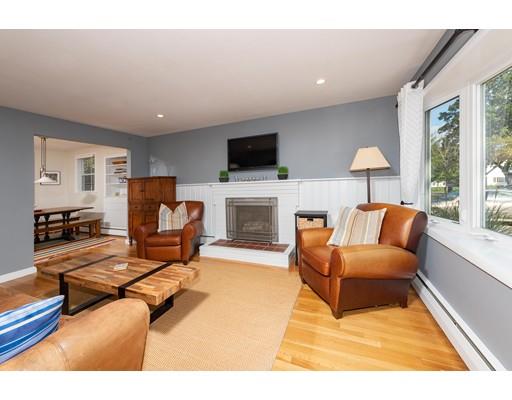 8 Marshall Road Hingham, MA 02043 - Photo 4 of 12 Gallery Image 4