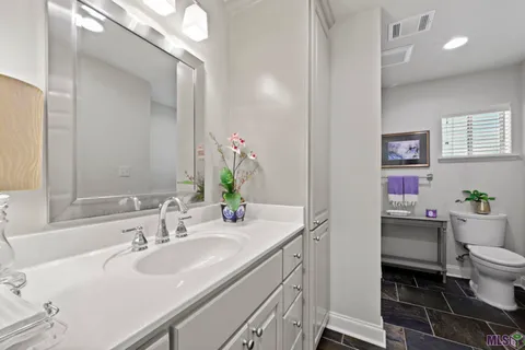 $1,150,000 | 16366 South Fulwar Skipwith Road, Baton Rouge, LA 70810