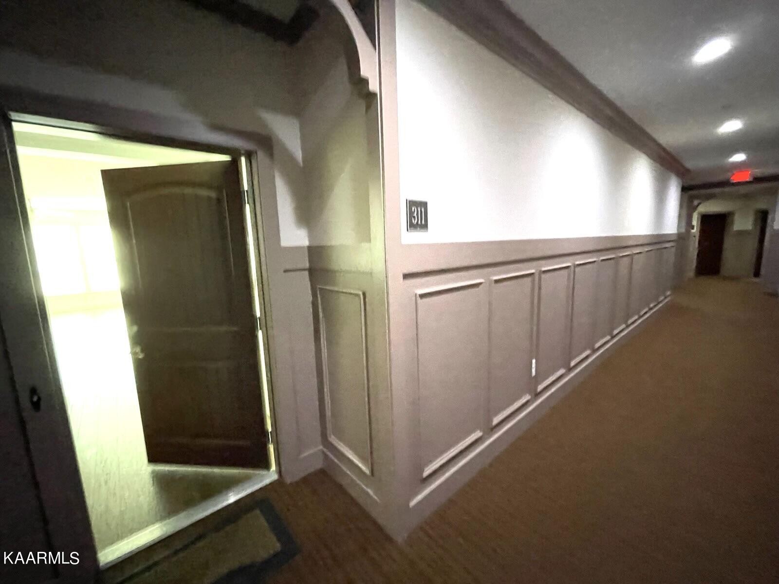 311 Centennial Bluff Boulevard Oak Ridge, TN 37830 - Photo 27 of 28 a view of a hallway