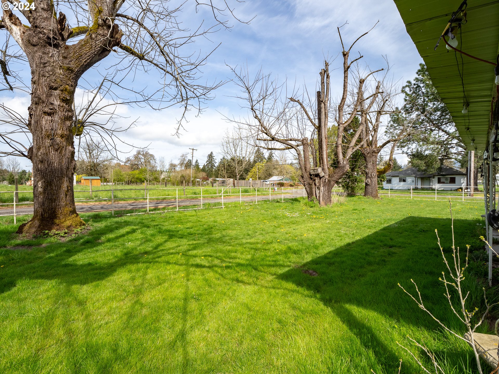 23720 Northeast Sunnycrest Road Newberg, OR 97132 - Photo 18 of 31 Gallery Image 18