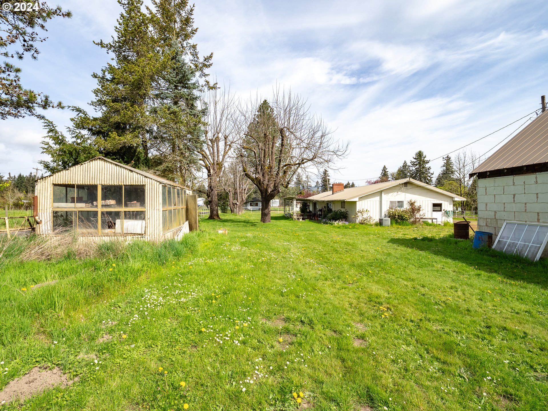23720 Northeast Sunnycrest Road Newberg, OR 97132 - Photo 26 of 31 Gallery Image 26
