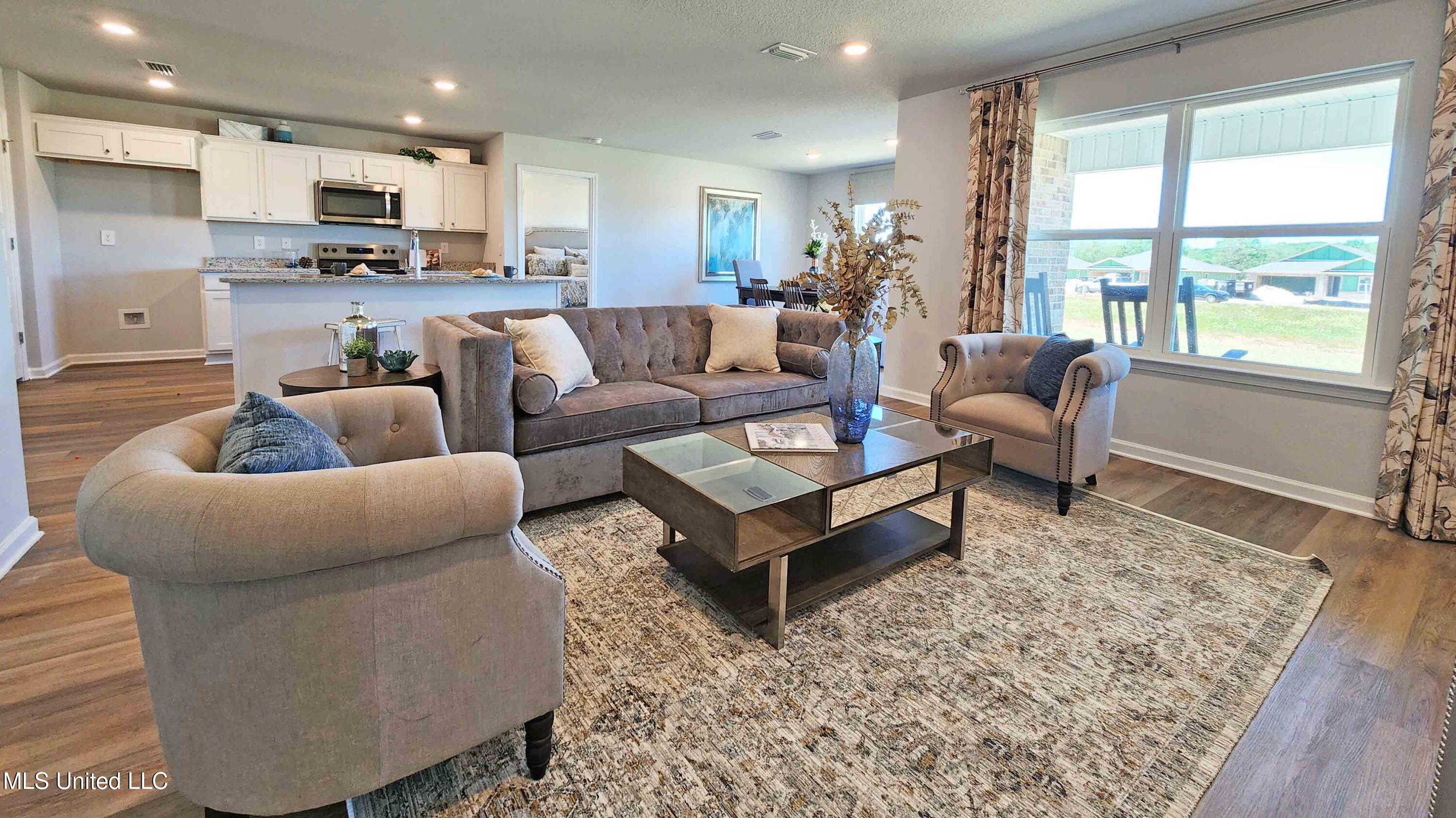 13417 Pond Ridge Way Gulfport, MS 39503 - Photo 3 of 26 01Living_room