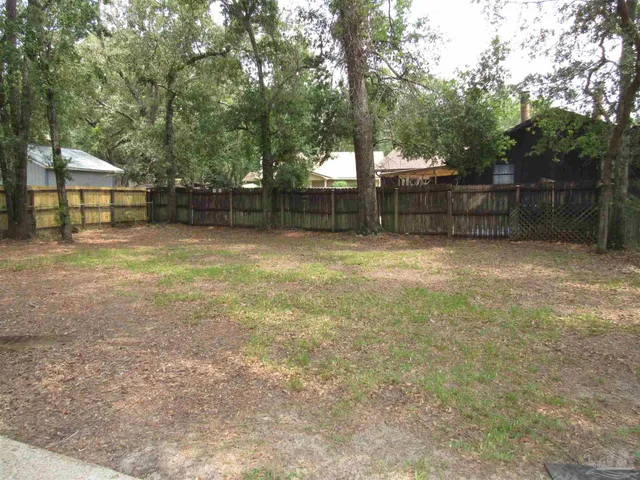 $1,425 | 7804 Oak Forest Drive, Pensacola, FL 32514