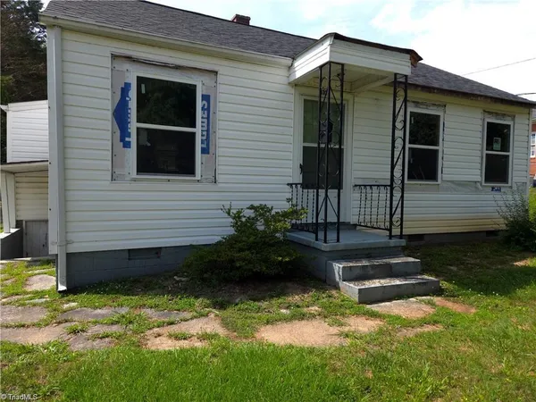 $135,000 | 410 Worth Street, Mount Airy, NC 27030