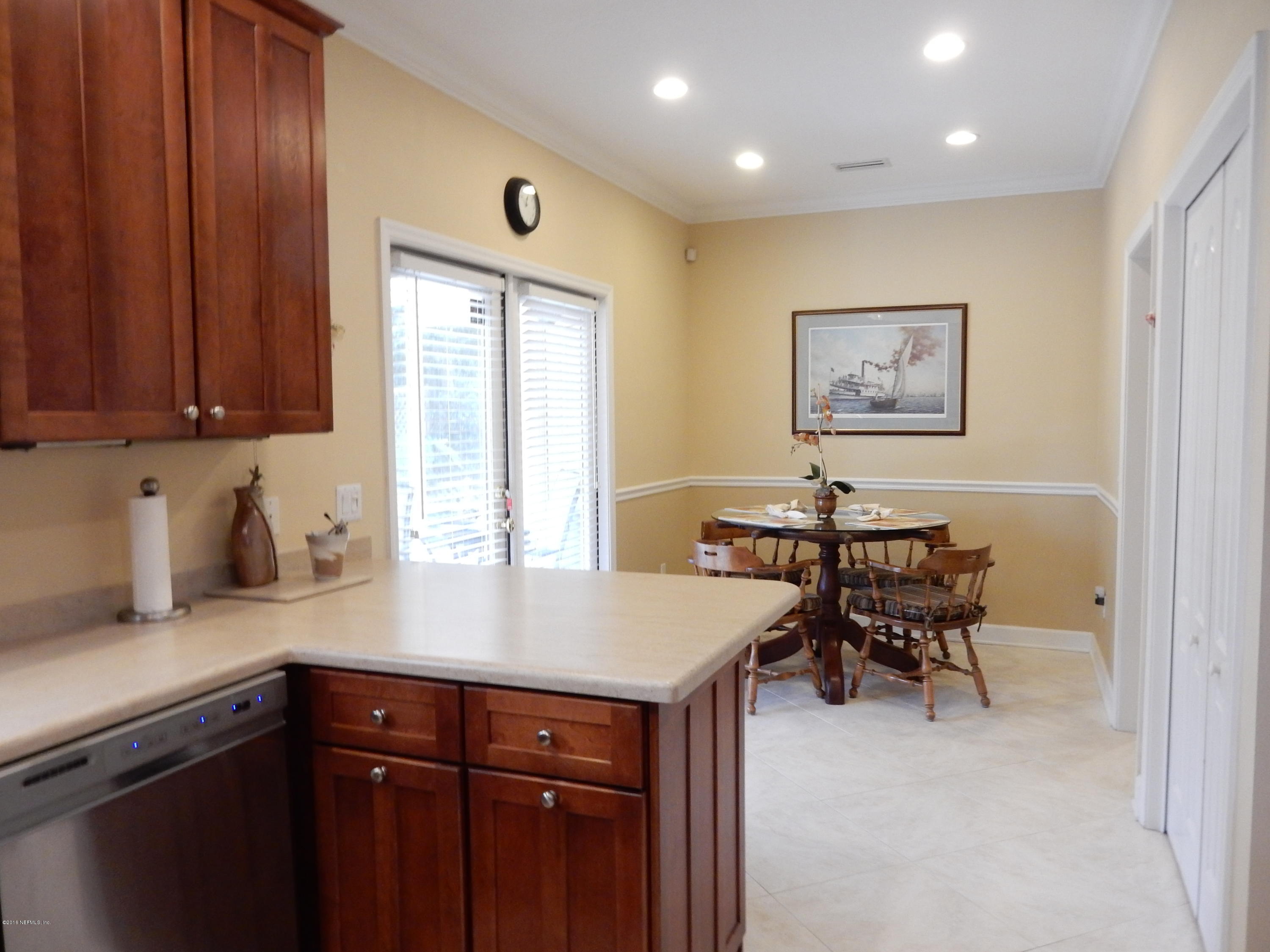 10754 Scott Mill Road, Unit 17 Jacksonville, FL 32223 - Photo 14 of 40 KITCHEN AND NOOK