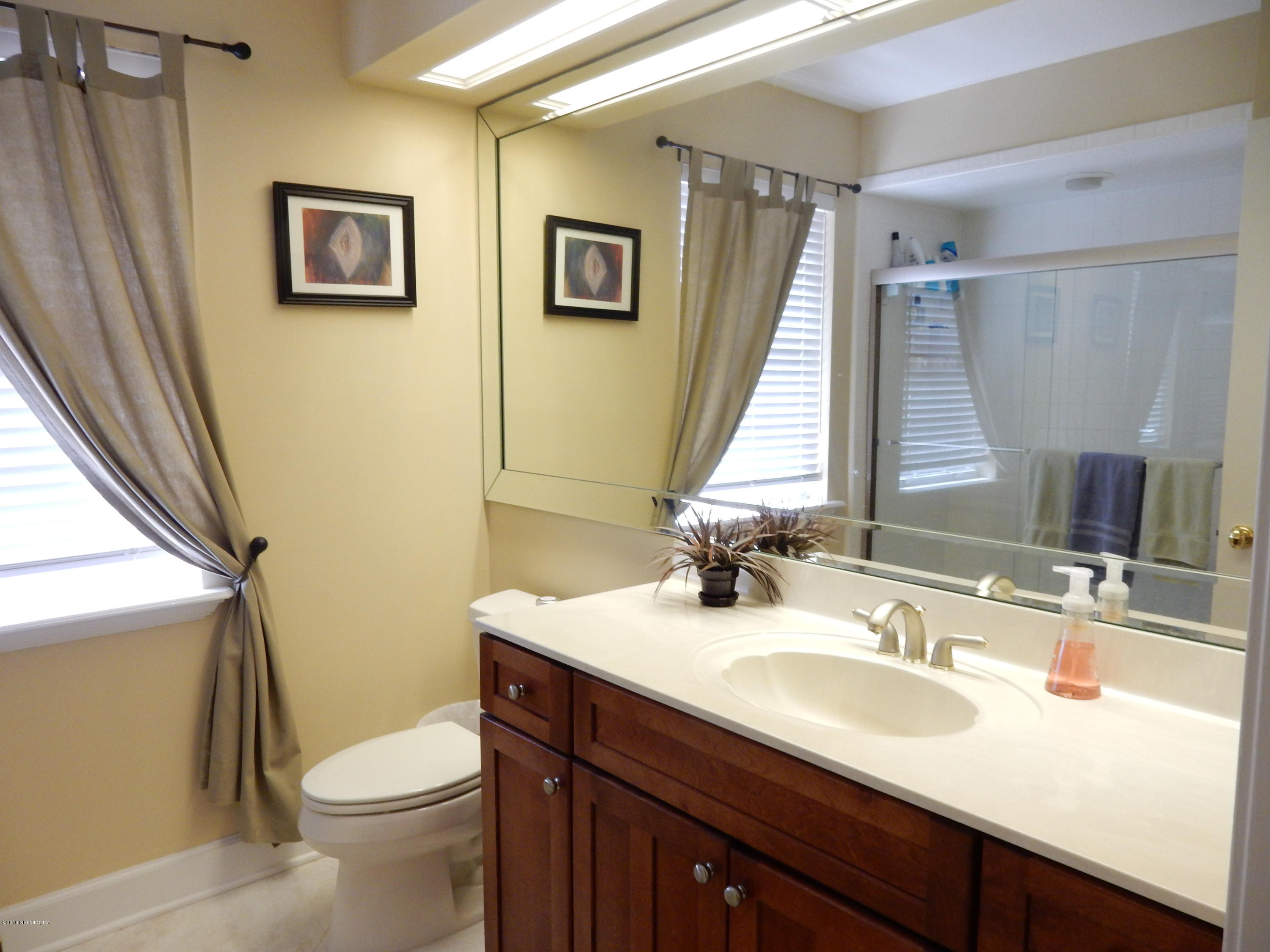 10754 Scott Mill Road, Unit 17 Jacksonville, FL 32223 - Photo 29 of 40 BATHROOM 2