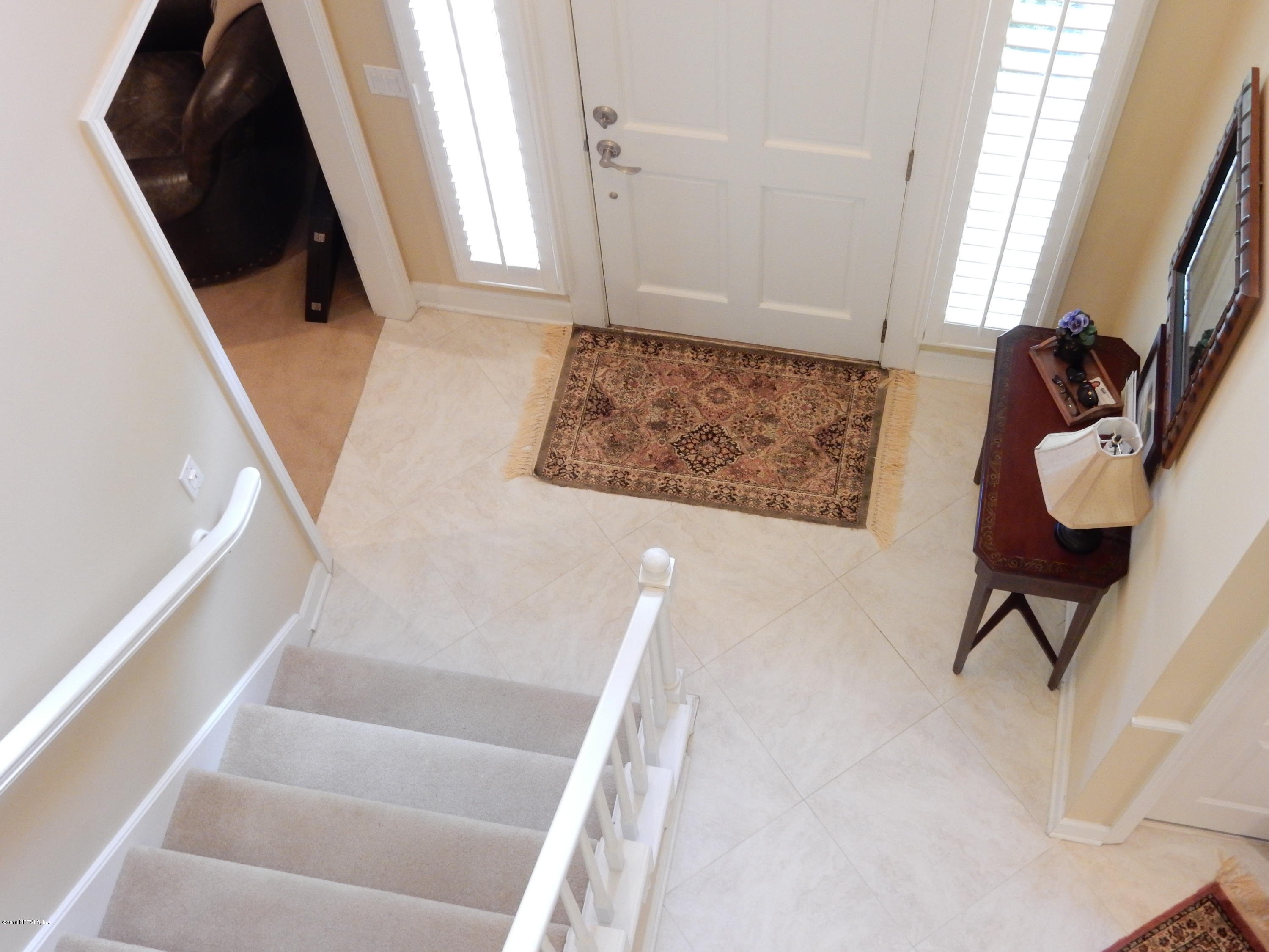 10754 Scott Mill Road, Unit 17 Jacksonville, FL 32223 - Photo 4 of 40 FOYER 3