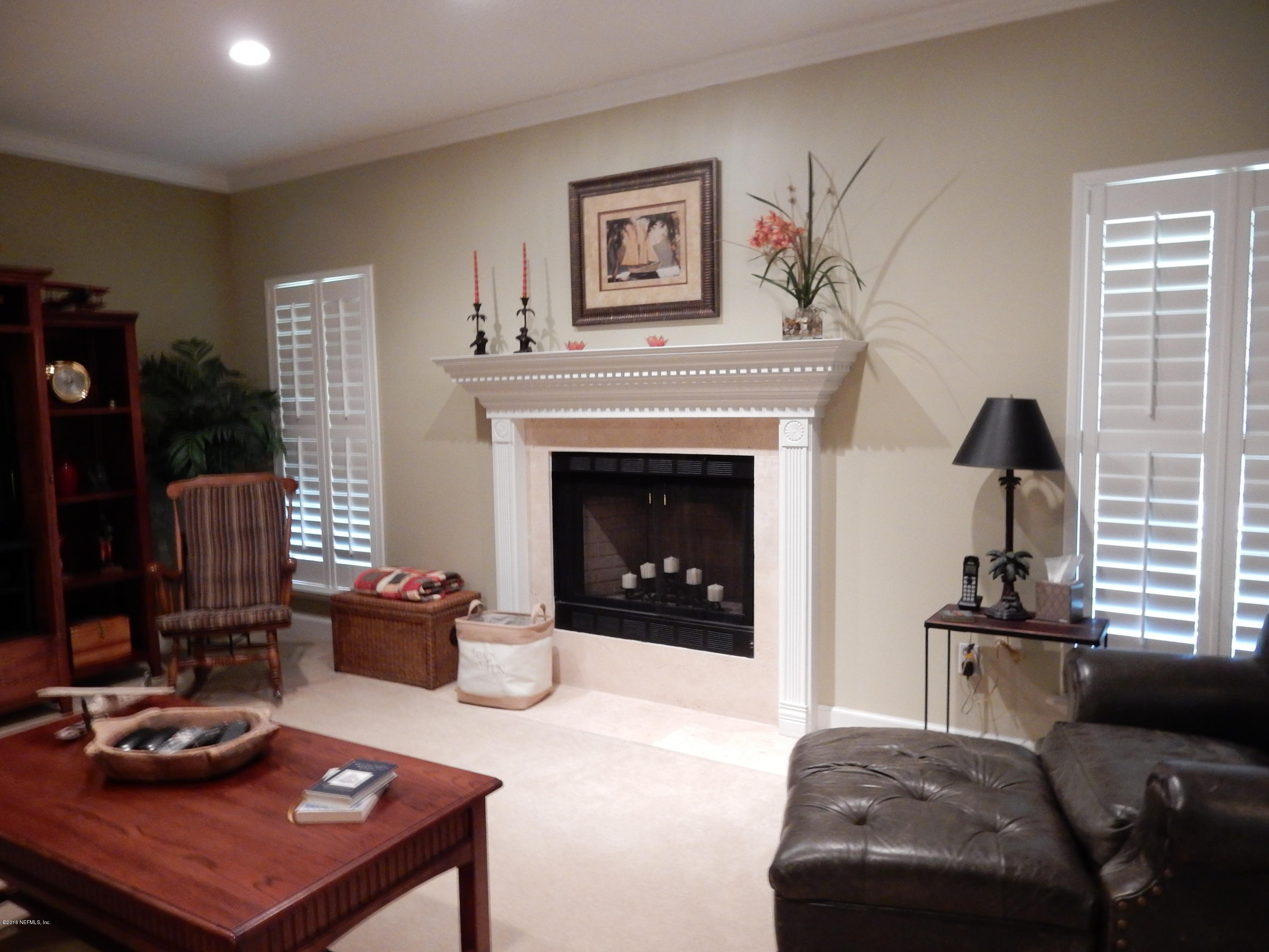 10754 Scott Mill Road, Unit 17 Jacksonville, FL 32223 - Photo 9 of 40 FAMILY ROOM