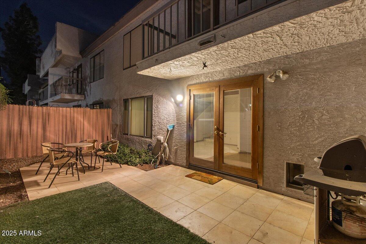 5750 North 10th Street, Unit 5 Phoenix, AZ 85014 - Photo 35 of 37 a view of outdoor seating